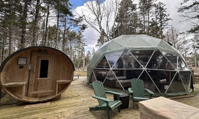 Seabright House | Pet-Friendly Glamping Dome close to Peggy’s Cove!