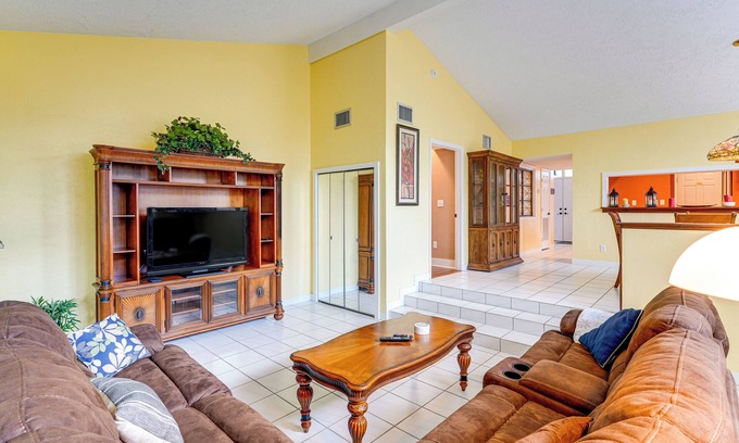 Haines City House | Pet-Friendly Haines City Gem w/Community Pool