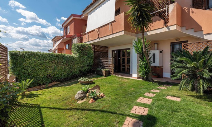 Villaputzu House | Pet-friendly Holiday Home “Casa Michelle” with Sea & Mountain View