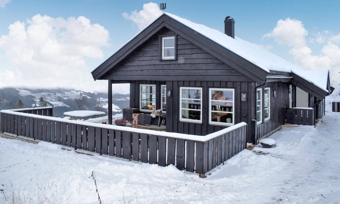 Gol House | Pet friendly home in Gol with sauna