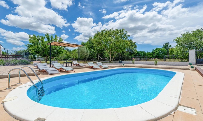 Novigrad House | Pet friendly home in Pridraga with WiFi