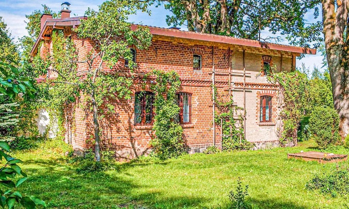 Sarbsk House | Pet friendly home in Sasino with sauna
