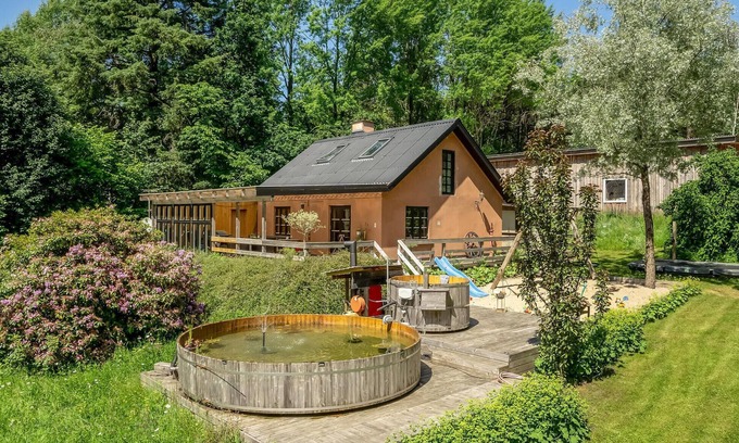 Skalstrup House | Pet friendly home in Videbæk with WiFi