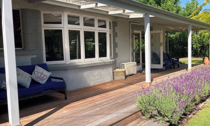 Clyde House | Pet friendly home located in the heart of historic Clyde township.