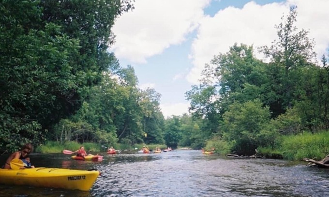 Idlewild House | Pet Friendly Home Near Lakes & Trails