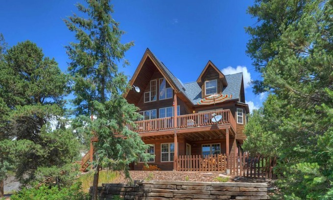 Durango - Purgatory House | Pet Friendly home on 3 Acres - Views - Fire Pit - 9 Minutes from DGO