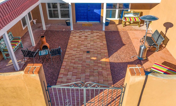 Placitas House | Pet-friendly house 35 minutes from ABQ airport; 45 minutes to Santa Fe; Artsy