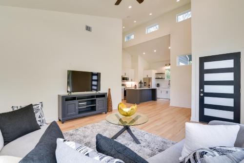 Northside House | Pet-Friendly Houston Home about 3 Mi to Downtown!