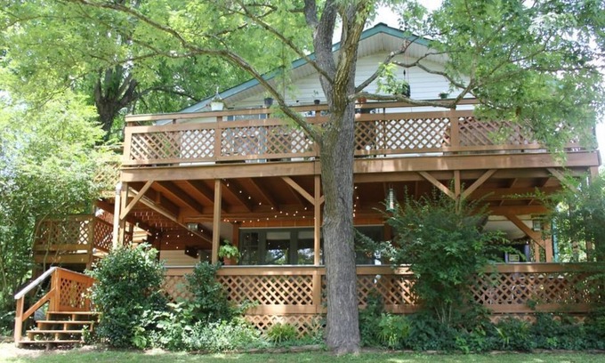 Ashland City House | Pet friendly! Kayaks & fishing. Cozy countryside property outside of Nashville.