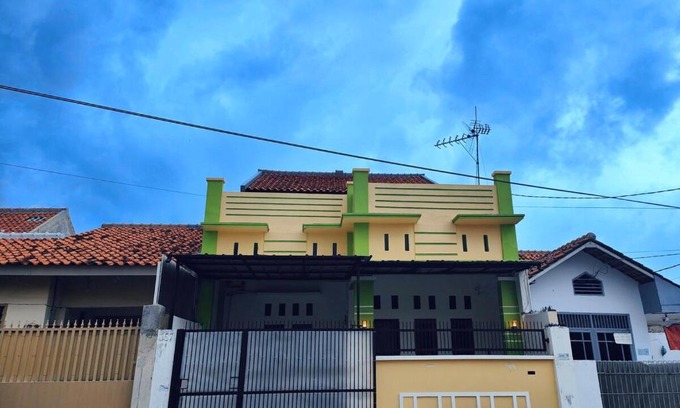 Cirebon House | Pet Friendly - KenVan Homestay Cirebon