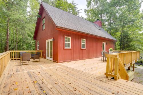 Lake Monticello House | Pet-Friendly Lake Monticello Home with Perks!