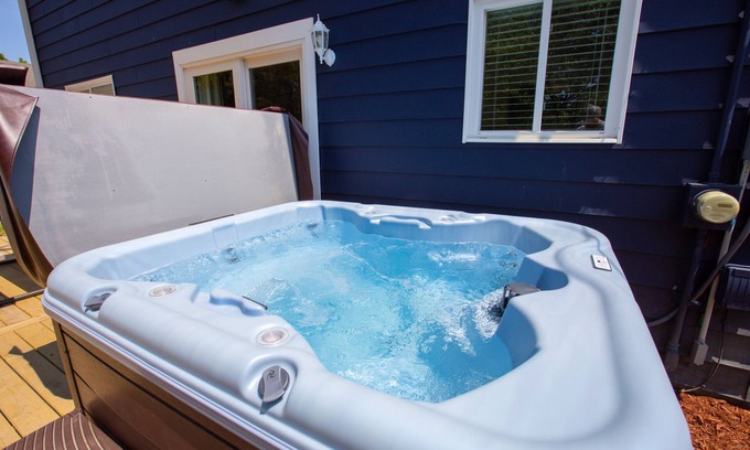 Bay City House | Pet-Friendly | Large Group | Hot Tub - All Year