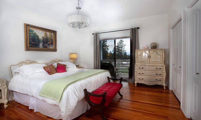 Southeast Kelowna Other | Pet Friendly Licensed Suite on Haskap Farm