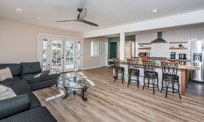 Loma Alta House | Pet Friendly Oceanside Vacation Rental