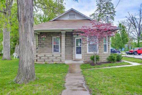 Pacific House | Pet-Friendly Pacific Cottage Near Purina Farms!
