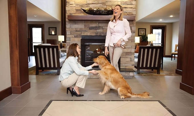 Las Colinas Hotel | Pet-friendly Property! w/Pool and Parking, Near Parmenter Gazebo Garden