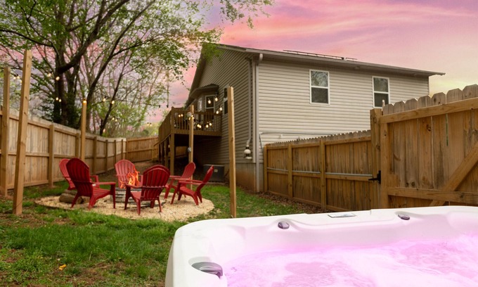 Asheville House | Pet-Friendly Retreat Game Room, Hot Tub, Netflix, 1 GB WiFi