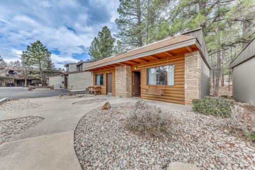 Ruidoso Apartment | Pet-Friendly Ruidoso Studio about 5 Mi to Alto Lake!