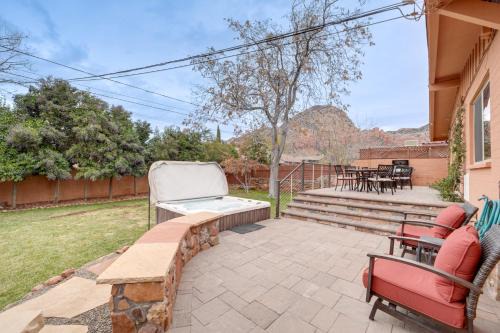 West Sedona House | Pet-Friendly Sedona Home Hot Tub, Walk to Trails!