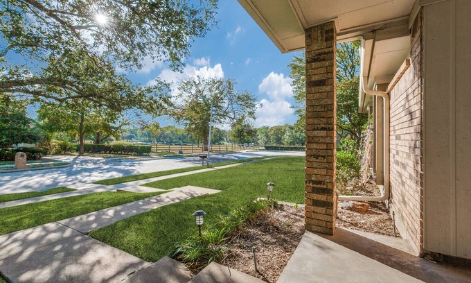 Plano House | Pet-friendly SFH on quiet cul-de-sac street