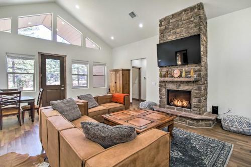 Show Low House | Pet-Friendly Show Low Cabin Near Hiking!