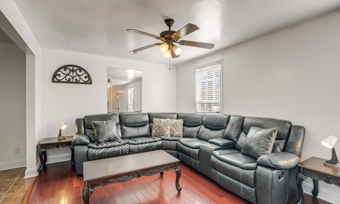 Silver Spring House | Pet-Friendly Silver Spring Home: 2 Mi to Downtown!