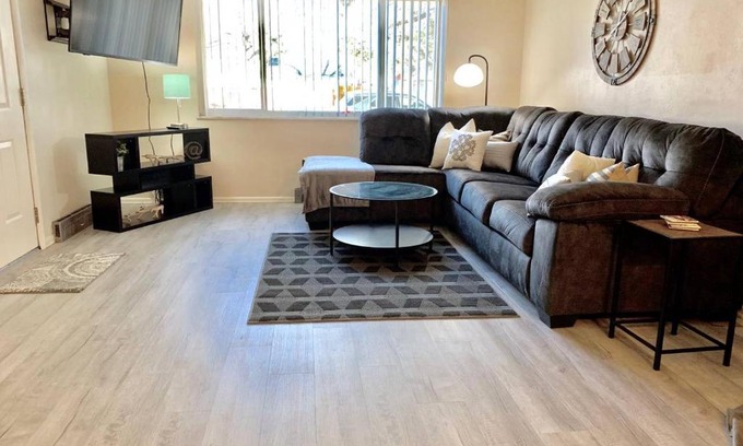 West Colorado Springs Villa | Pet Friendly Sleeps 12 near Garden of the Gods AF