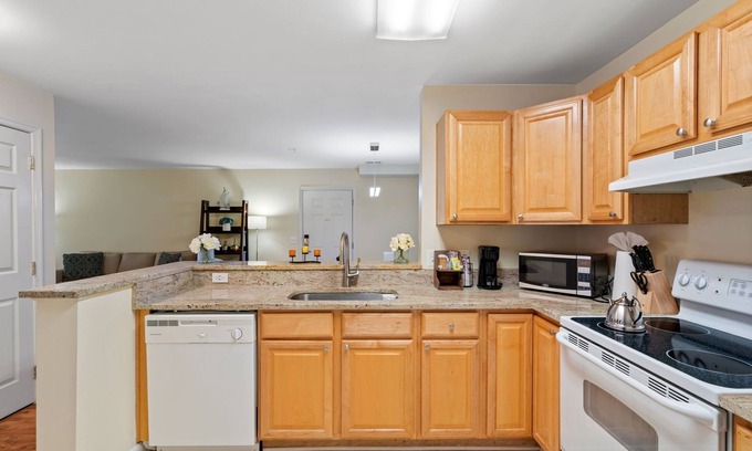 Stafford Apartment | Pet Friendly Spacious 2bedrooms/2baths Apt