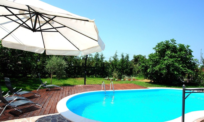 Rovinjsko Selo Villa | Pet friendly stone villa near Rovinj