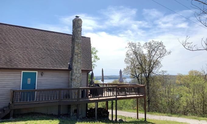Shell Knob Cabin | Pet Friendly Table Rock Lake Cabin w/Stunning Lake Views of Shell Knob Bridge