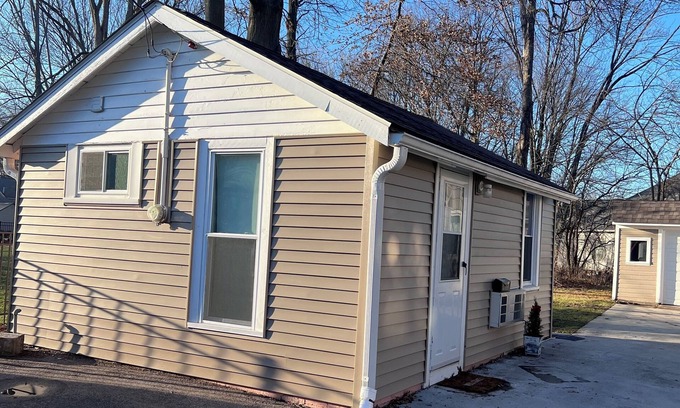 Berea House | Pet friendly tiny home in Berea!