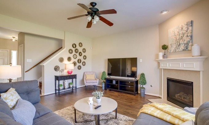 Tomball House | Pet-Friendly Tomball Home about 8 Mi to Burroughs Park