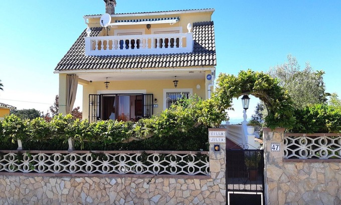 Lloret Blau Villa | Pet-friendly villa in Lloret de Mar