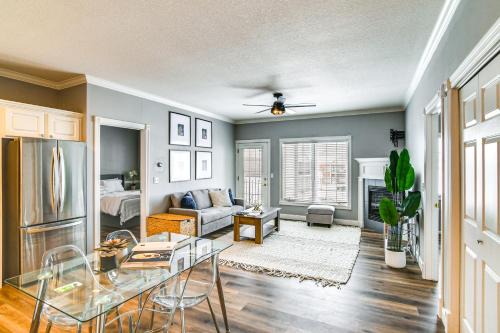Waukee Apartment | Pet-Friendly Waukee Condo 14 Mi to Des Moines!