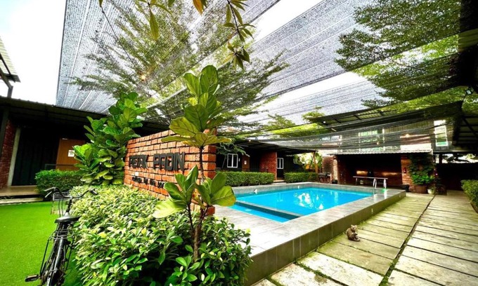 Permatang Tinggi House | Petak Padin Cottage by The Pool, Kepala Batas Penang