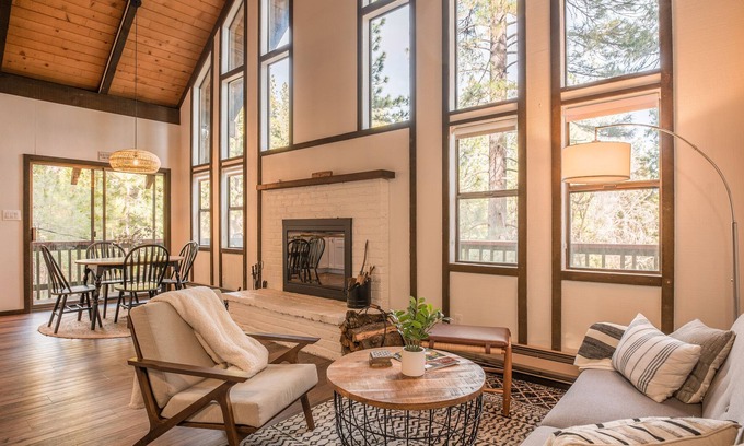 Glencoe Cabin | Petal Pines A-Frame w/ Heat & AC