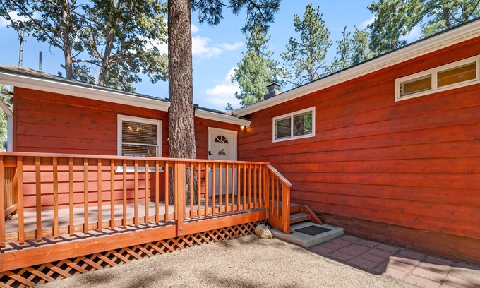 Peter Pan Cabin | Peter Pan Lodge - Quiet And Cozy Cabin Perfect For A Mountain Getaway! 3 Bedroom Cabin