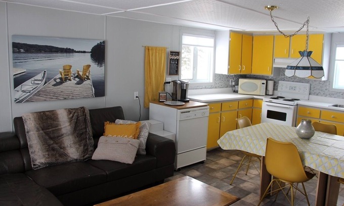 Adstock Ski Chalet | Petit chalet du lac du huit
