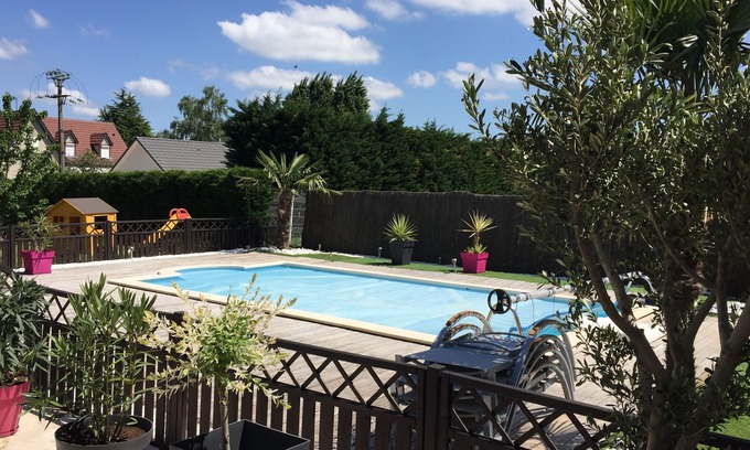 Corgoloin House | Petit Paradis: Modern villa 150m2 with Palm trees pool and 80m2 terrace