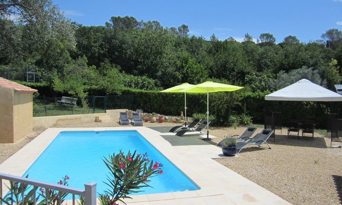 Cornillon House | Petite Maison Clos Neuf - Provencal. Villa, large pool, quiet, in the vineyard