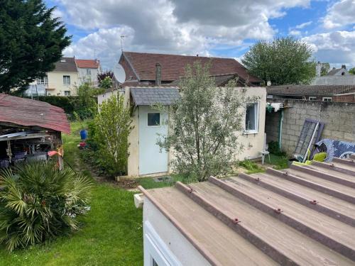 Belle-Eglise Apartment | Petite maison cosy au fond du jardin