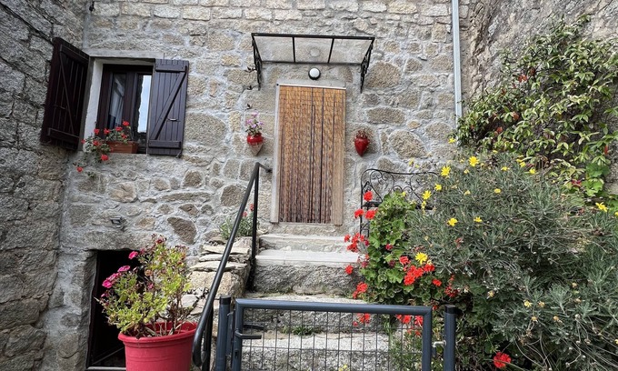 Campo House | Petite Maison de Village en Pierre Corse