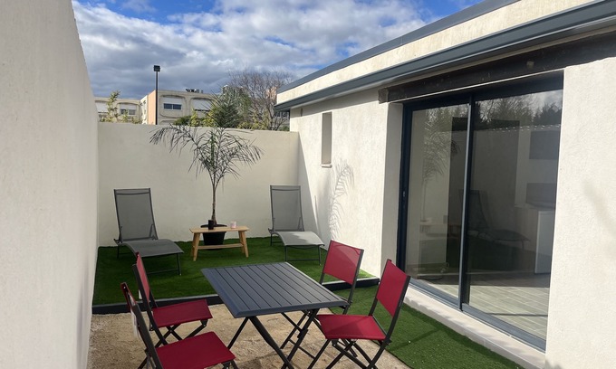 Orange House | Petite Maison Individuelle de 40m2 Avec Jardin de 50 m2 Sans vis à vis