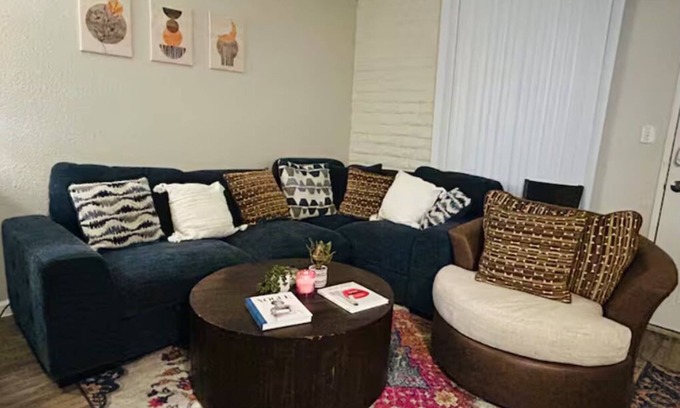 Village Grove Apartment | Petite Retreat Old Town