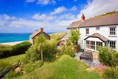 Sennen Cove House | Petra, Cornish Cottage With lovely Garden, Wow Sea Views, By the Beach
