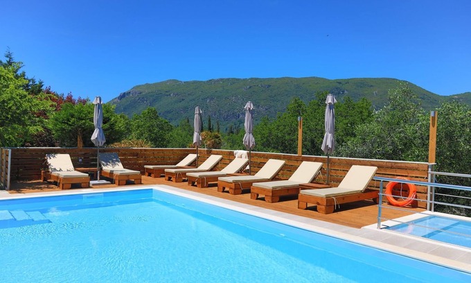 Ano Korakiana Apartment | Petra House Ena in Corfu