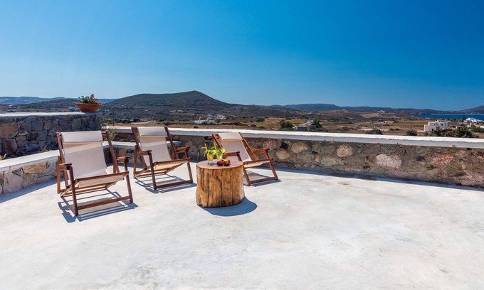 Milos Apartment | Petra Residence Mini Pool Spa