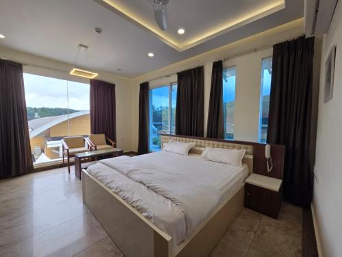 Perumbavoor Cabin | PetRose Event Centre Suites