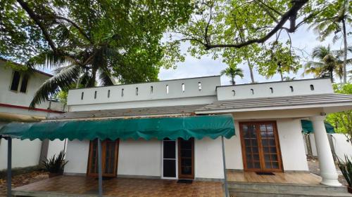 Khattalwada House | Peyolis Place