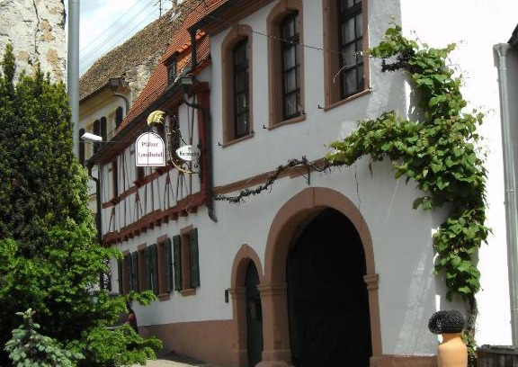 Ungstein House | Pfälzer Landhotel Heinrich